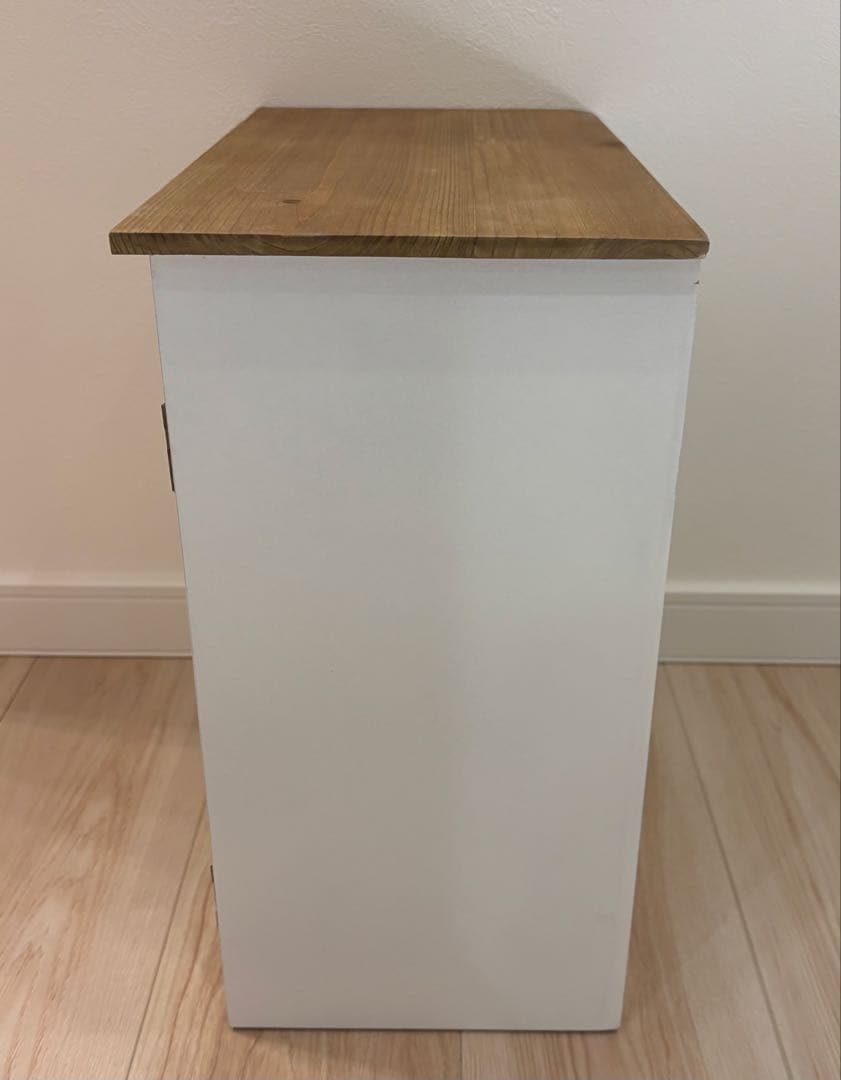 【新品未使用・値下げ】salut! サリュ　オールドウッド2段両開きキャビネット