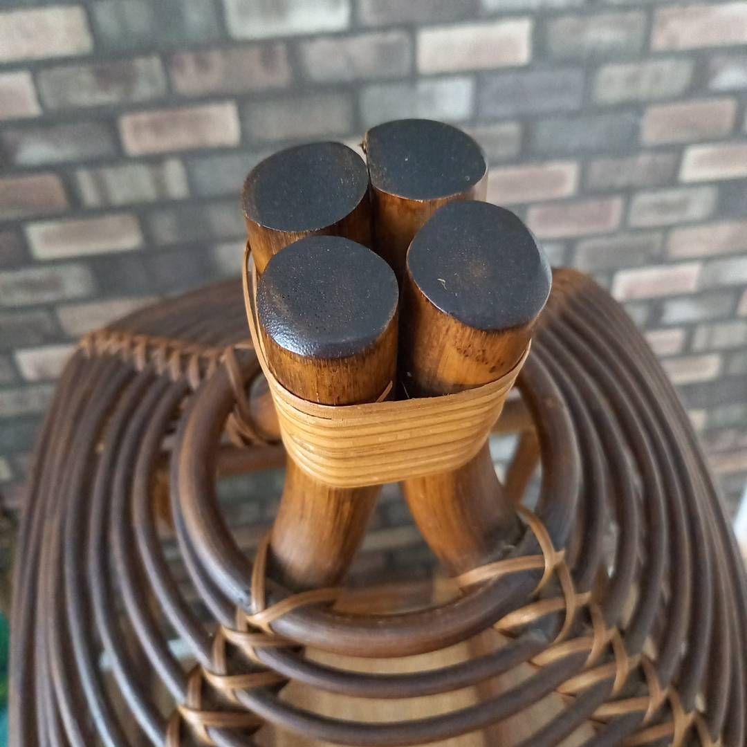 ラタンランプシェード　ラタン飾り棚　ラック　オールドラタン