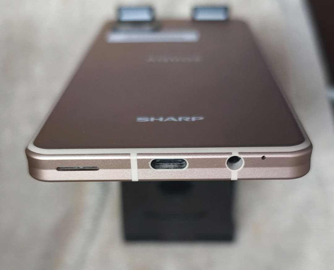 ☆中古美品☆　AQUOS sense6　SH-M19　ライトカッパー