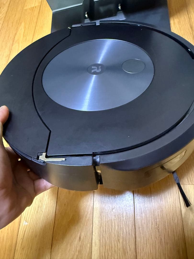 iRobot ロボット掃除機 ルンバ Combo j7+ (掃除機をかけ、拭く)