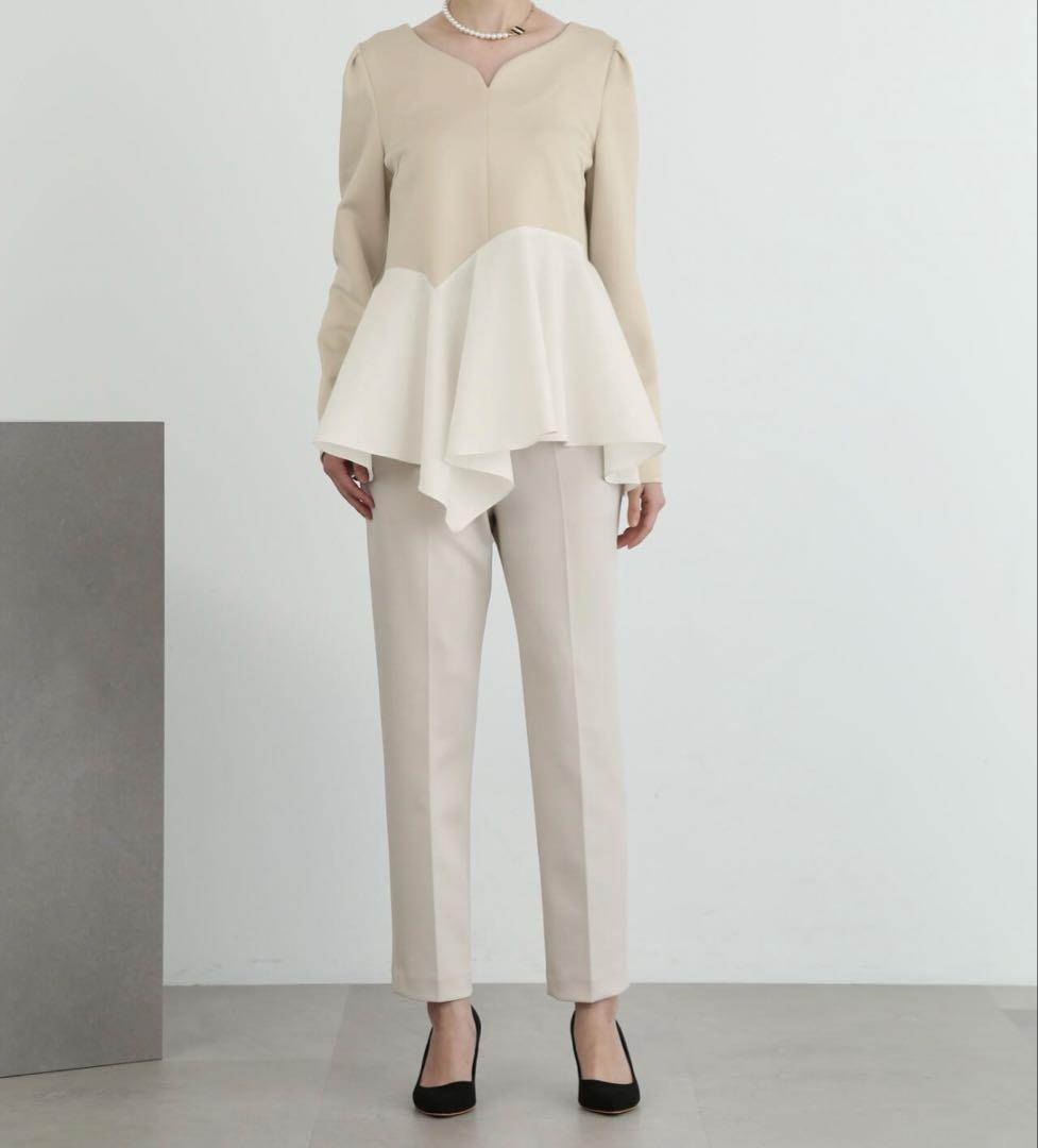 美品 JILLSTUART ストレッチダブルクロスタフタコンビトップ ベージュ