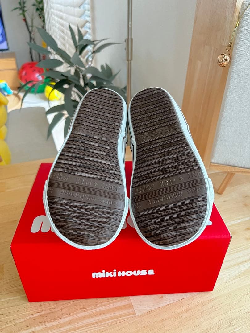 Miki House ミキハウス　定番　超人気　可愛い スニーカー17cm