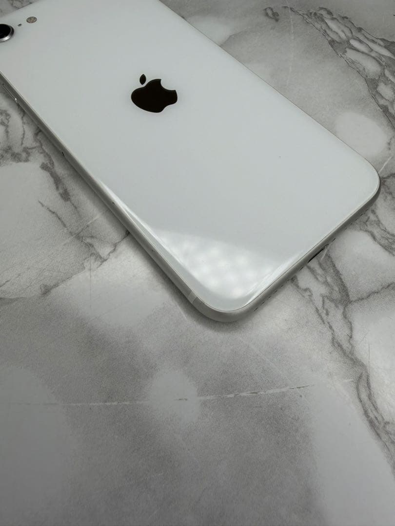 iPhoneSE2 64GB｜SIMフリー｜ホワイト｜動作良好