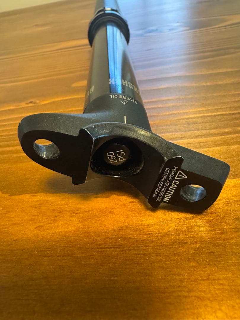 ROCKSHOX reverb シートポスト Φ31.6/390mm