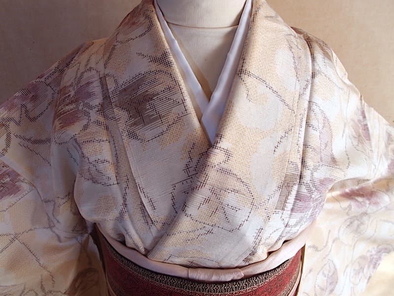 未使用　紬着物（花葉文）裄66,5　正絹美品