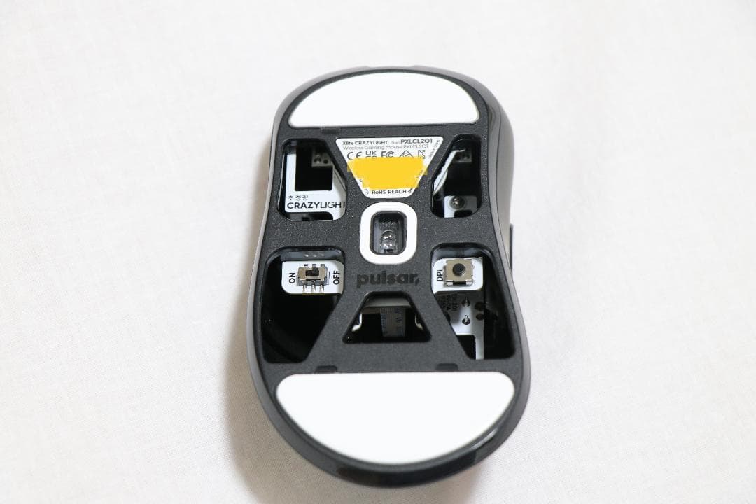 マウス・トラックボール Pulsar Xlite CrazyLight Medium Size2