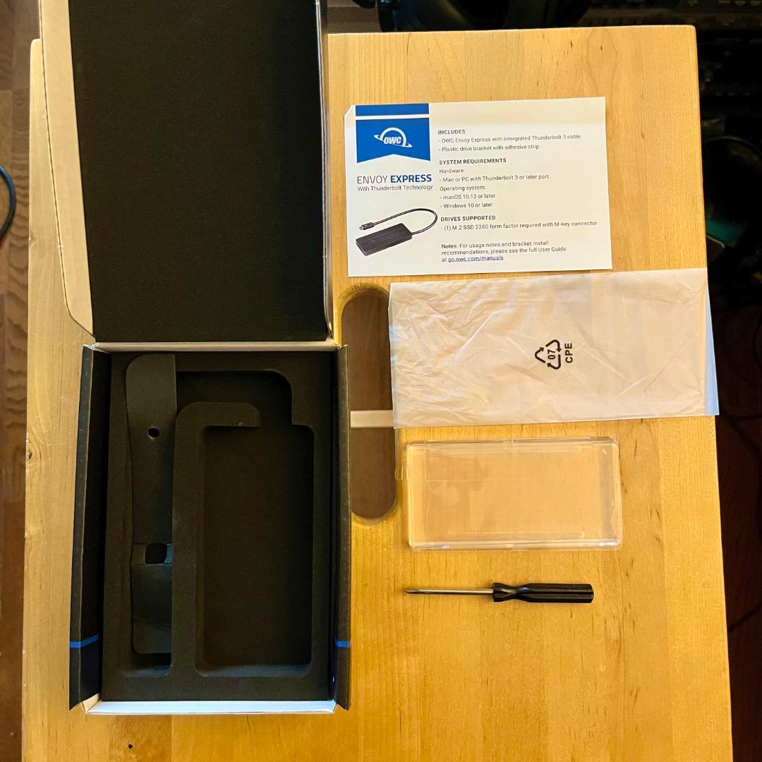 OWC Envoy Express 外付けSSD (NVMe) ケース