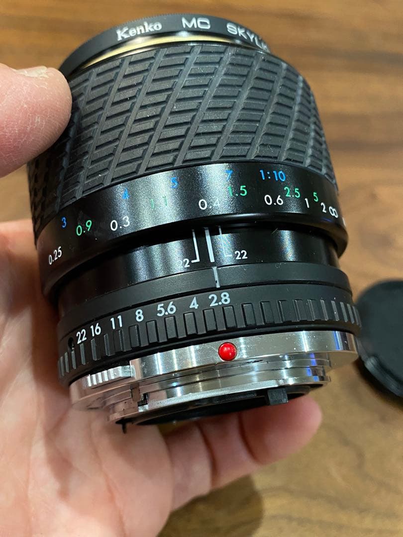 OLYMPUS OM-10 フィルム一眼　シグマ1:2.8 50マクロレンズ付