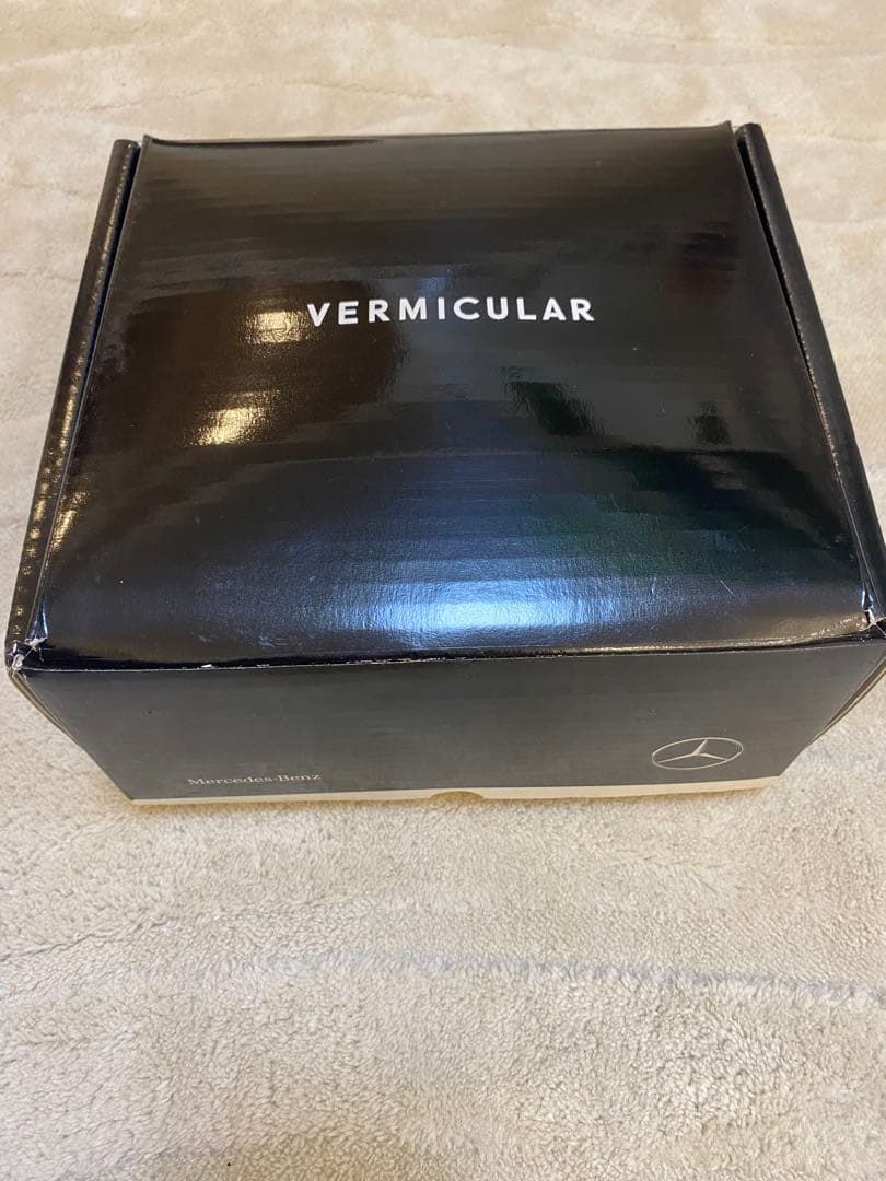 未使用メルセデス・ベンツオリジナルカラーのVERMICULAR ホーロー鍋 中型