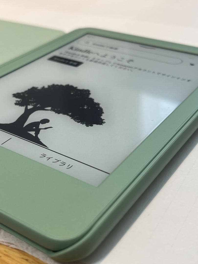 【未使用に近い】Kindle (2024年モデル) 保護フィルム＆カバーおまけ付