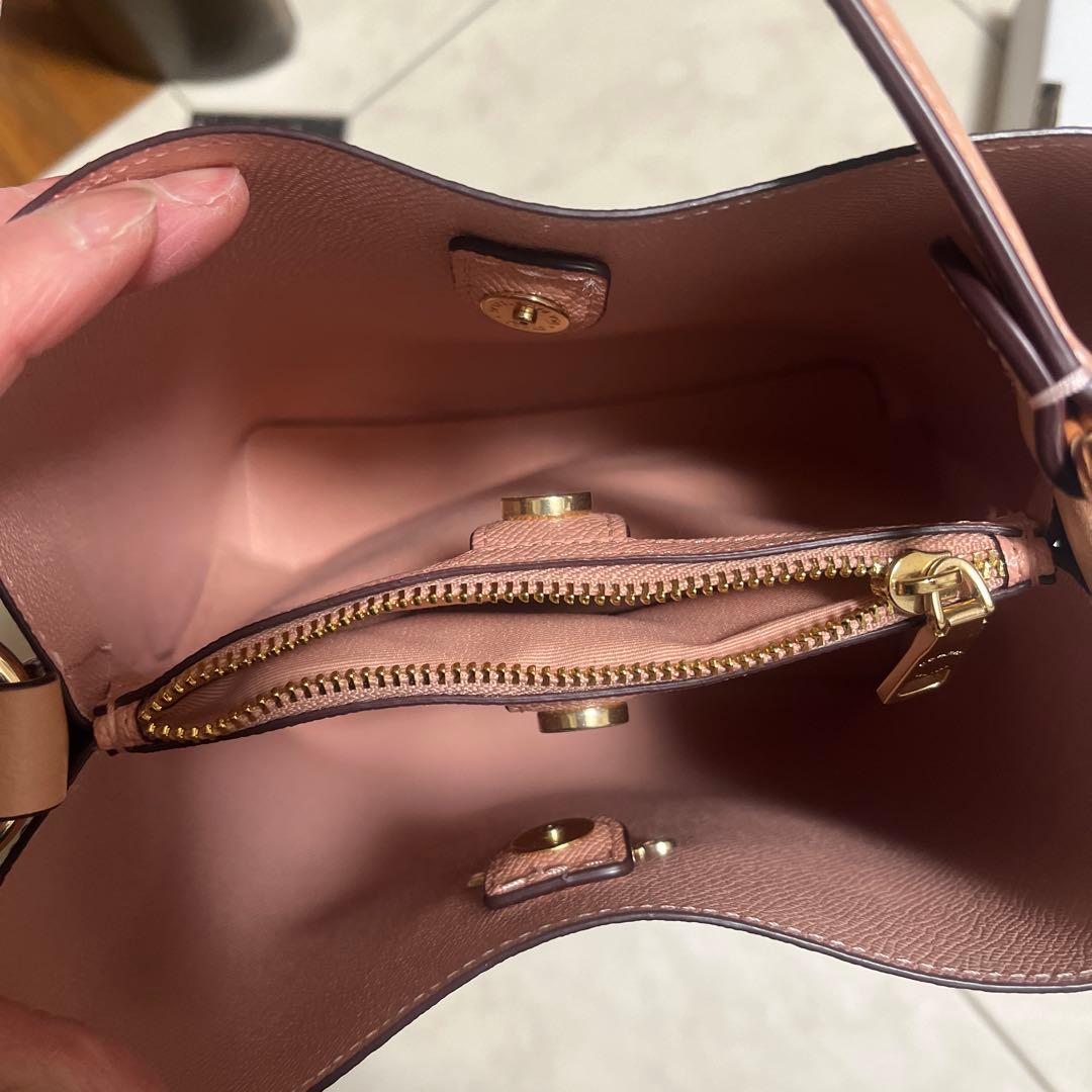 kiki さま専用ページ　COACH モノグラムショルダーバッグ