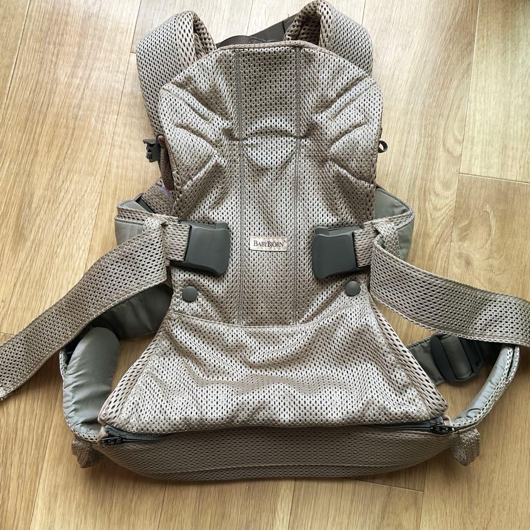 美品 ベビービョルン ワンカイエアー グレーベージュ 抱っこ紐