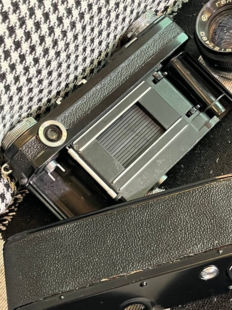 Kiev 4A ブラック+ レンズ＋フード＋革ケース付き