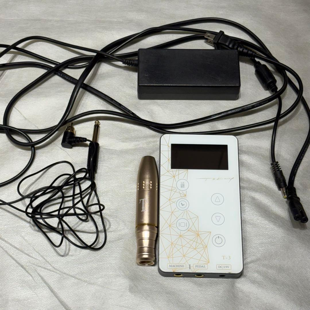 あすか‼️アートメイクマシン　ホワイト　T‘s key