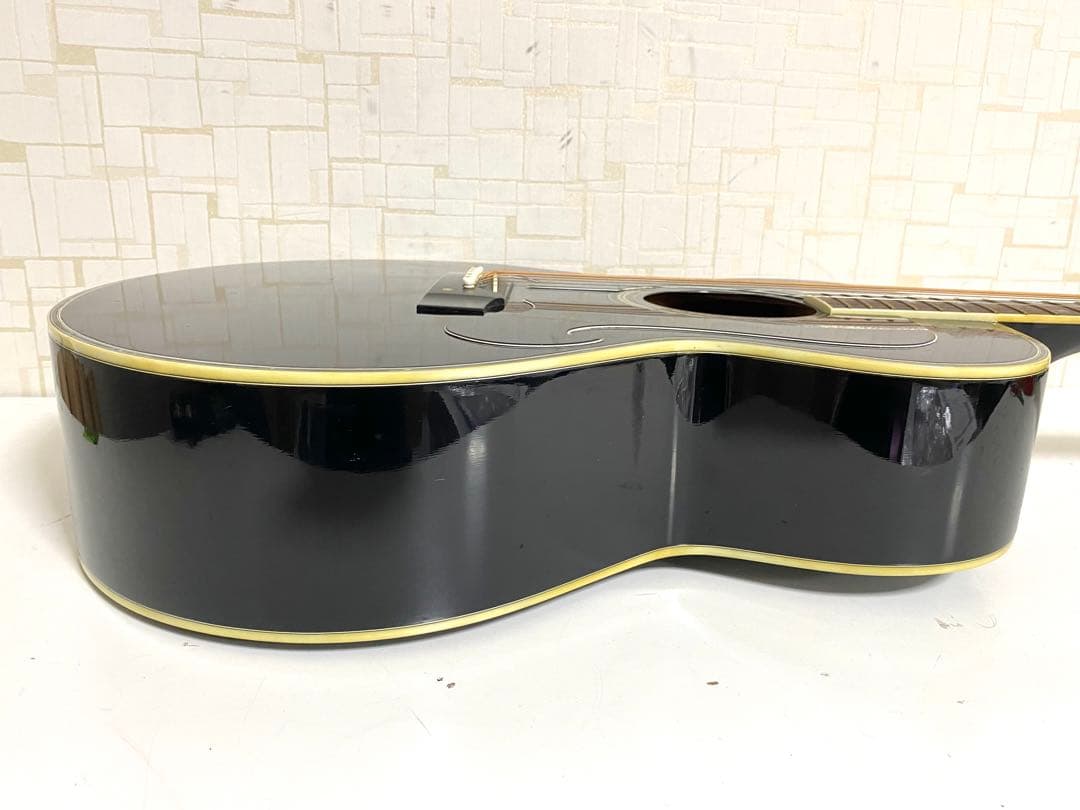 Morris WJ-50 モーリス アコースティックギター ハードケース付き