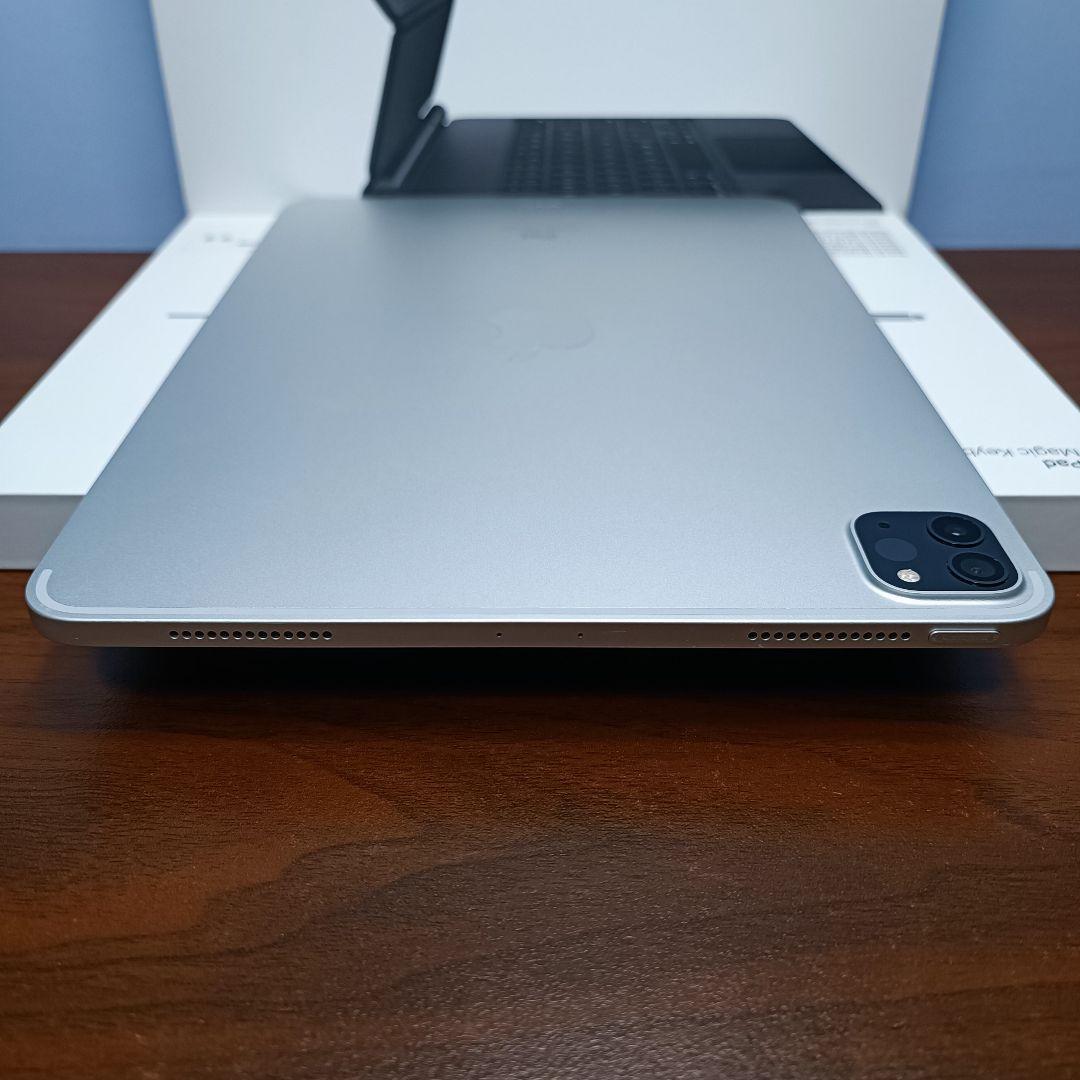 (美品) iPad Pro 11インチ 第2世代 128GB、Keyboard