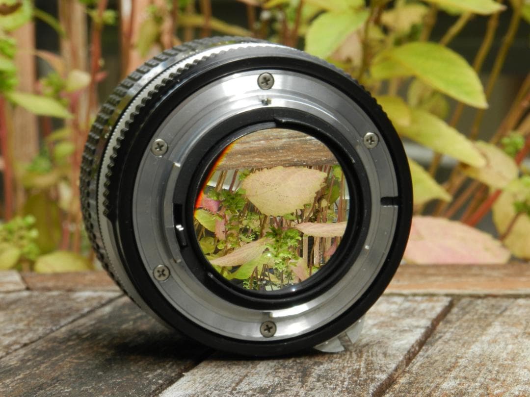 年末特価　極美品　Nikon Nikkor 50mm f/1.4 レンズ　ニコン