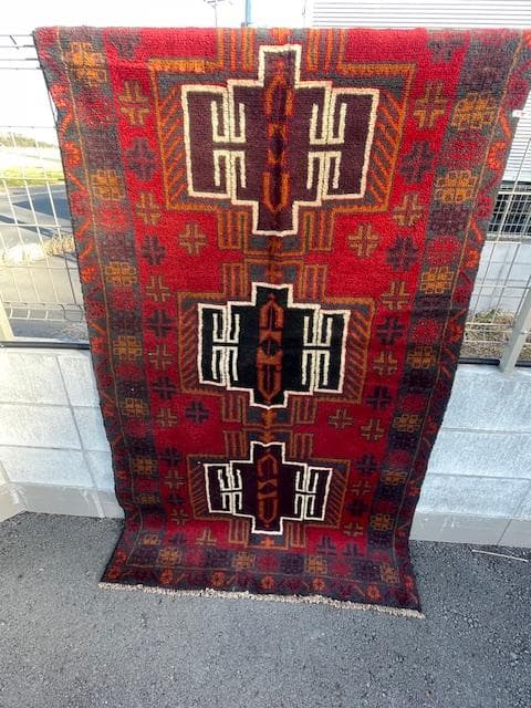 ペルシャのバルーチ ヴィンテージ古いエジプト デザイン ラグ 196x113cm