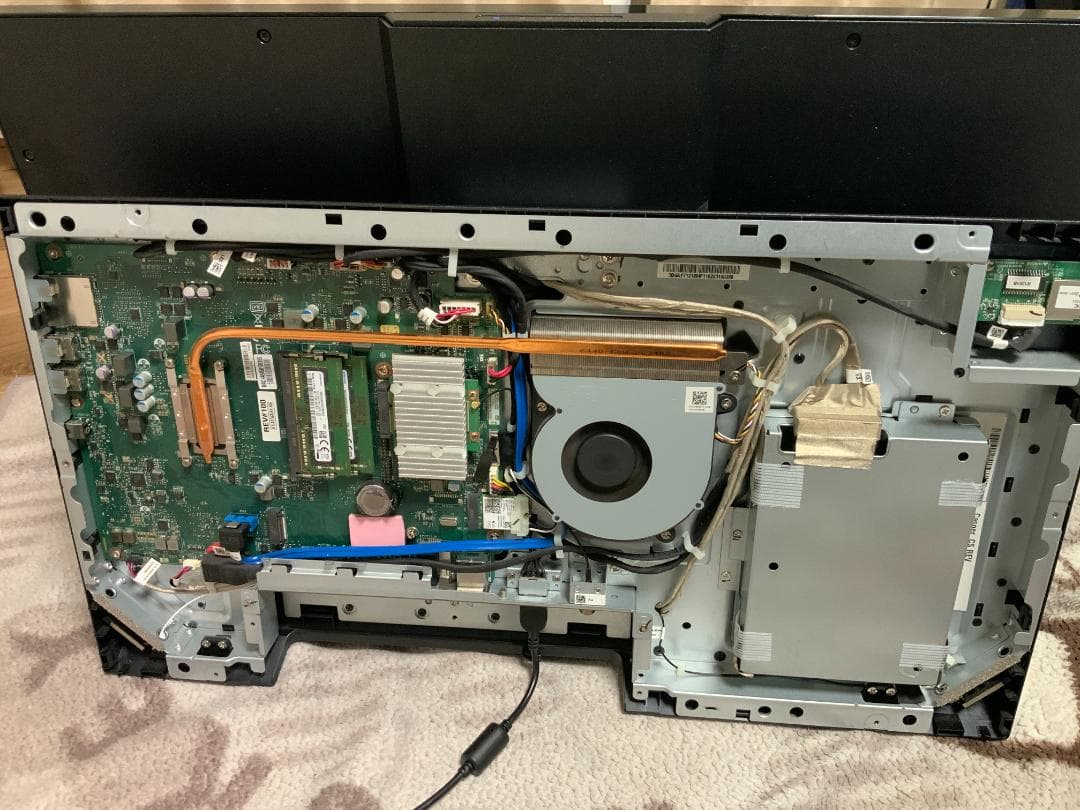 液晶不良ジャンクi7-10510U PC-HA970RAB/メモリ無/HDD無