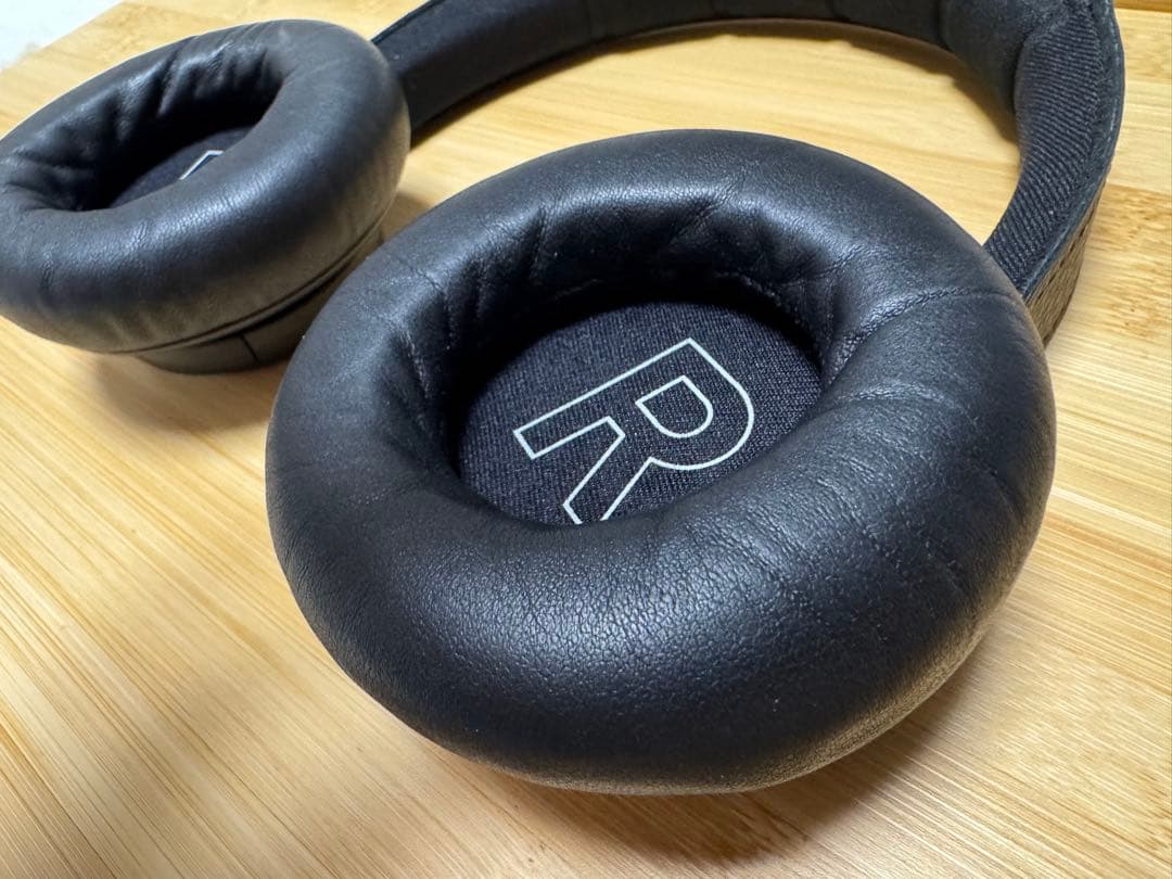 Bang & Olufsen Beoplay H9 ブラック