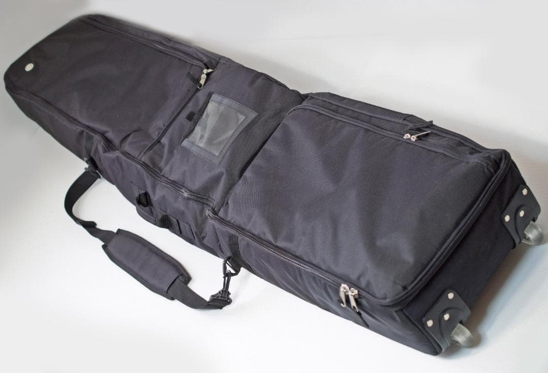 ☆オールインワン W35大型スキーケース ブーツ収納 静音ローラー スノーボード