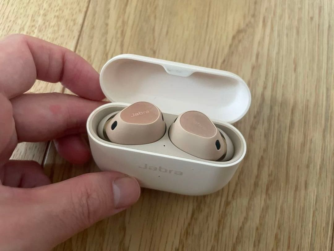 Jabra Elite 10 ワイヤレスイヤホン　※ケース付き