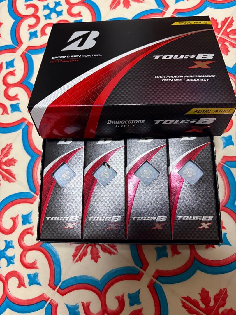 ブリヂストン TOUR B X ゴルフボール