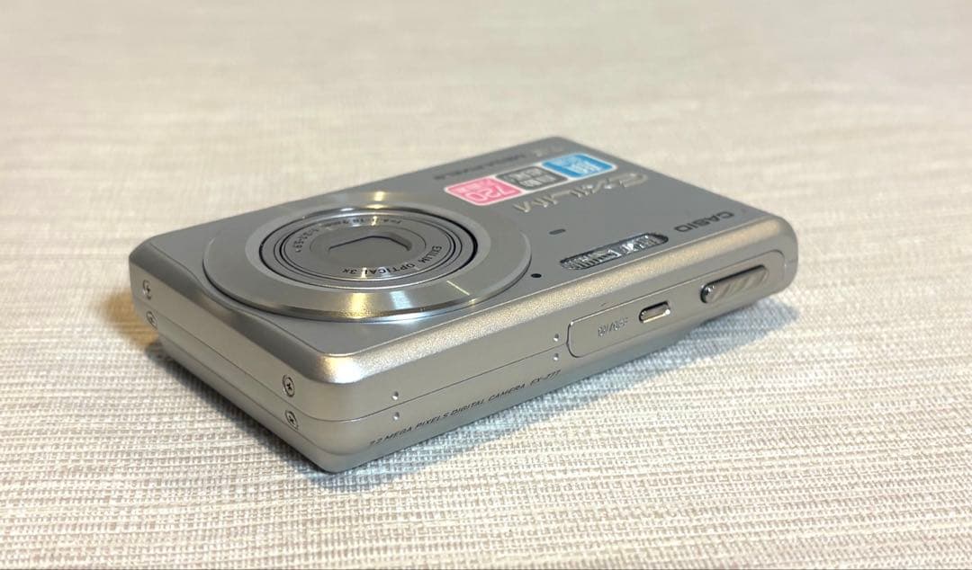 【美品】CASIO デジカメ EXILIM EX-Z77 シルバー