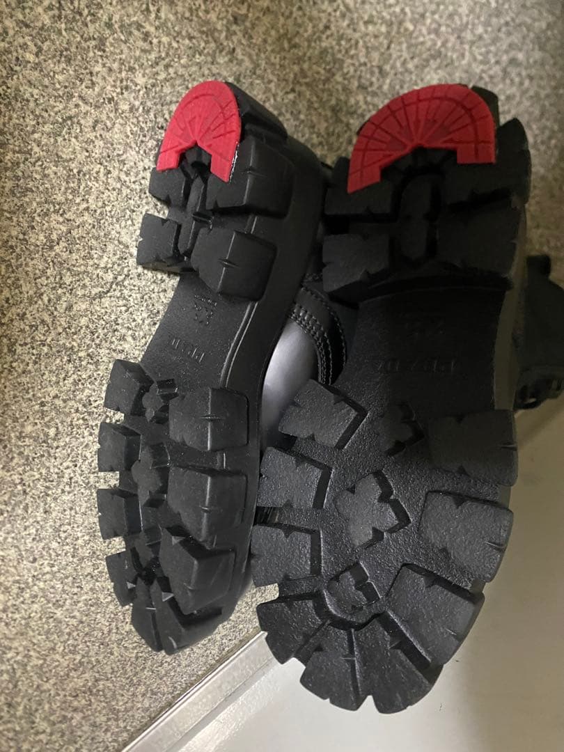 プラダ　モノリスシューズ　26cm