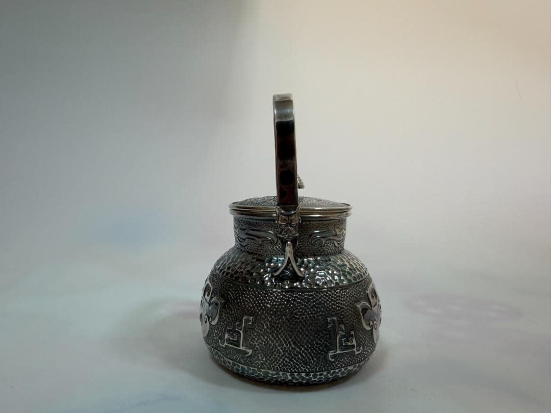 純銀製 饕餮文 獣口 湯沸 銀瓶 煎茶道具
