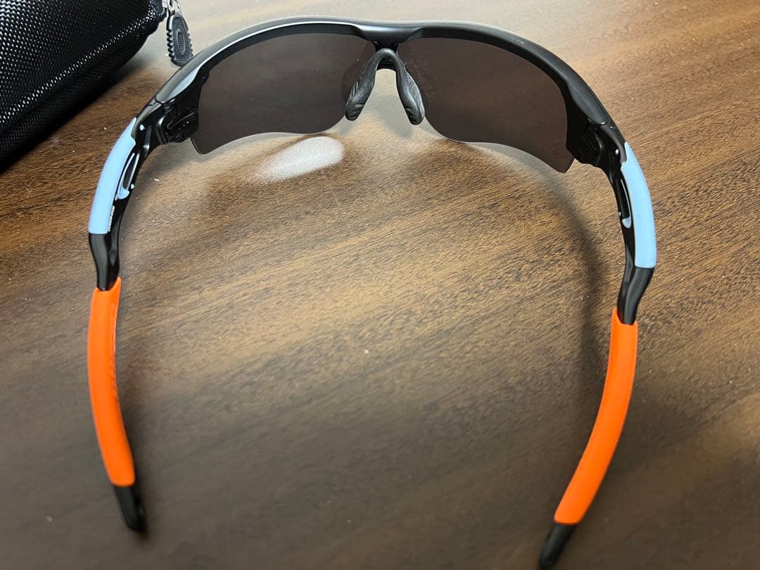 オークリー サングラス　ジャイアンツモデル