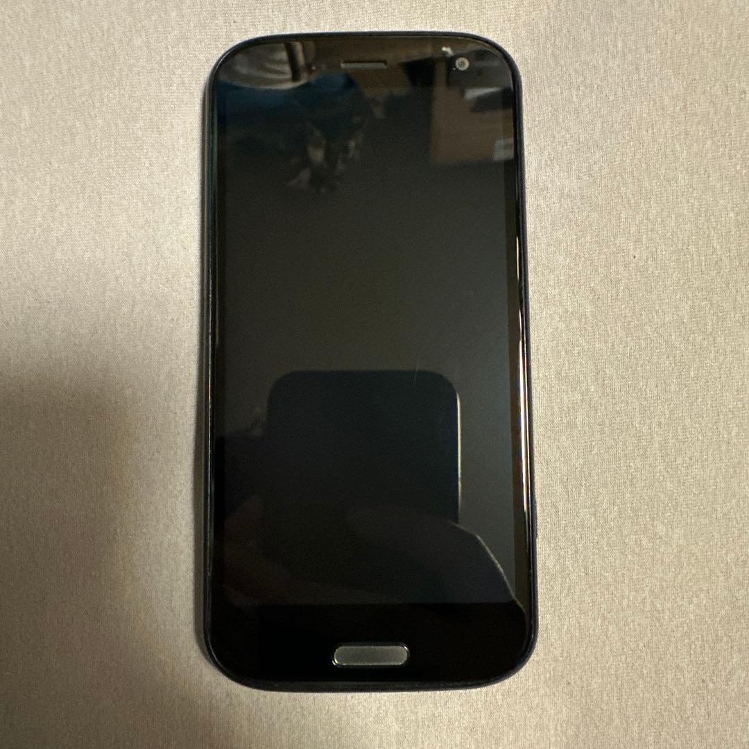 docomo らくらくスマートフォン F-52B SiMフリー 2