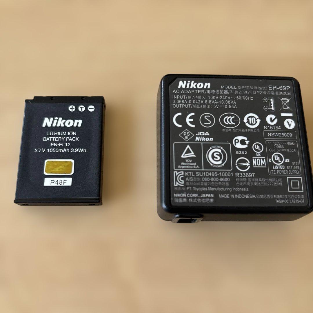 Nikon COOLPIX S6200 ホワイト　中古品　付属品・箱付あり