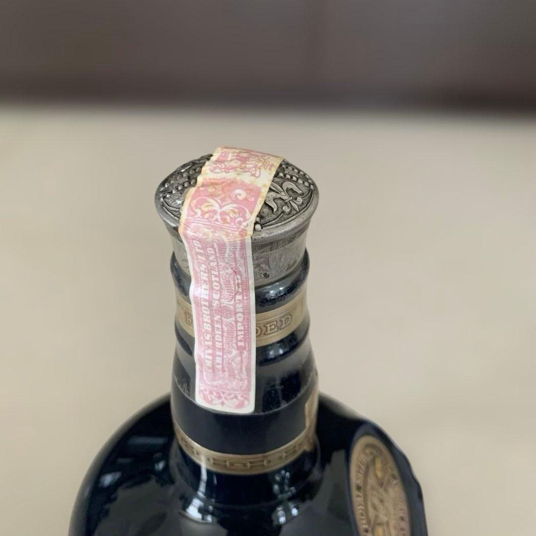 シーバス　ロイヤルサルート21年　陶器ボトル　巾着・箱付【古酒】