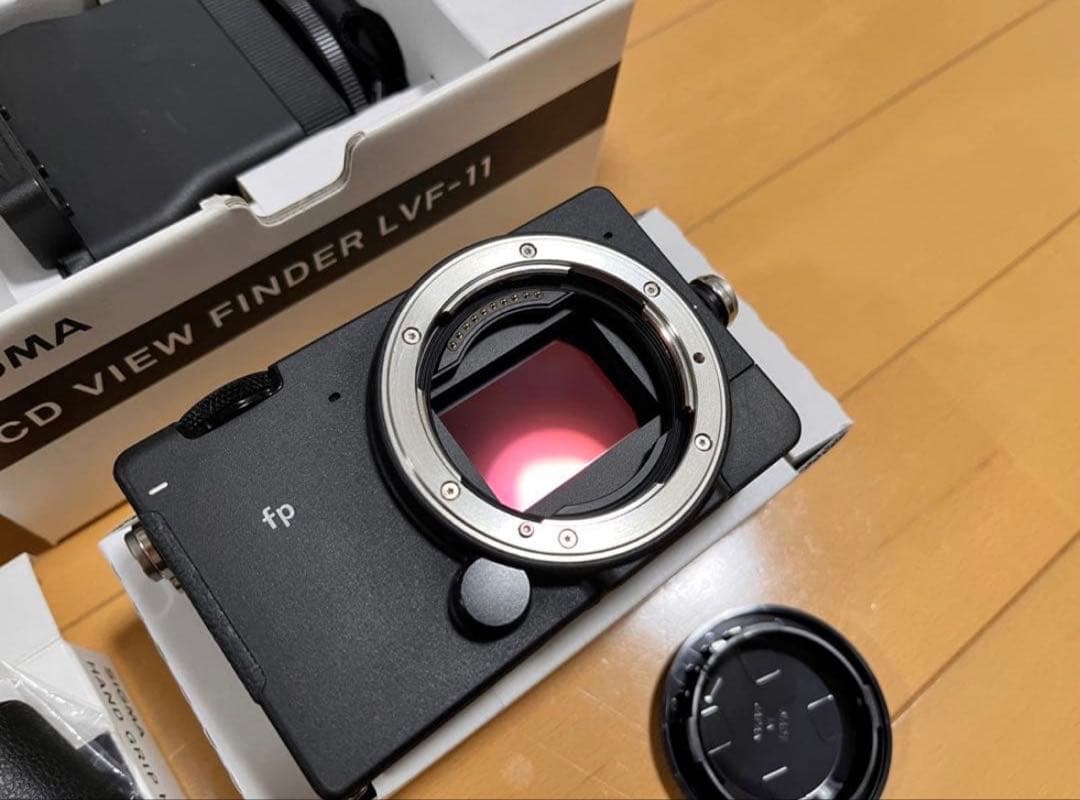 SIGMA fp + 8mm film風 + TTartisan 50mm f2