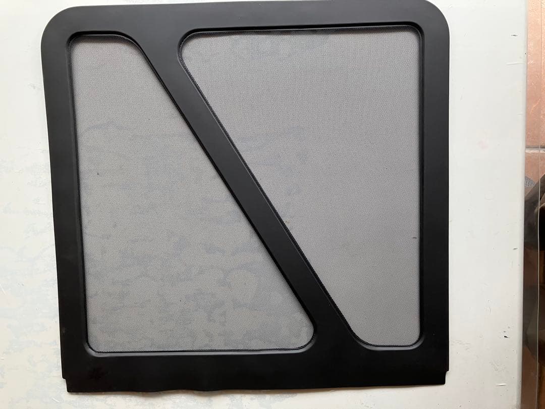 MZ526958 黒 メッシュ デリカスターワゴン純正の網戸