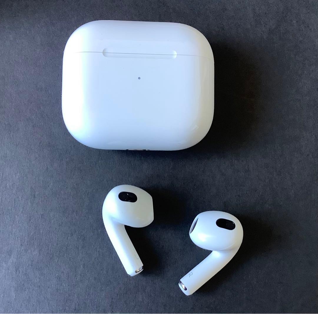 Apple AirPods（第3世代）Lightningケース付き