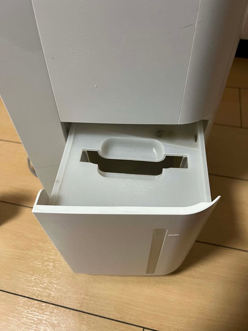 2022年製SHARPのプラズマクラスター衣類乾燥機/除湿機