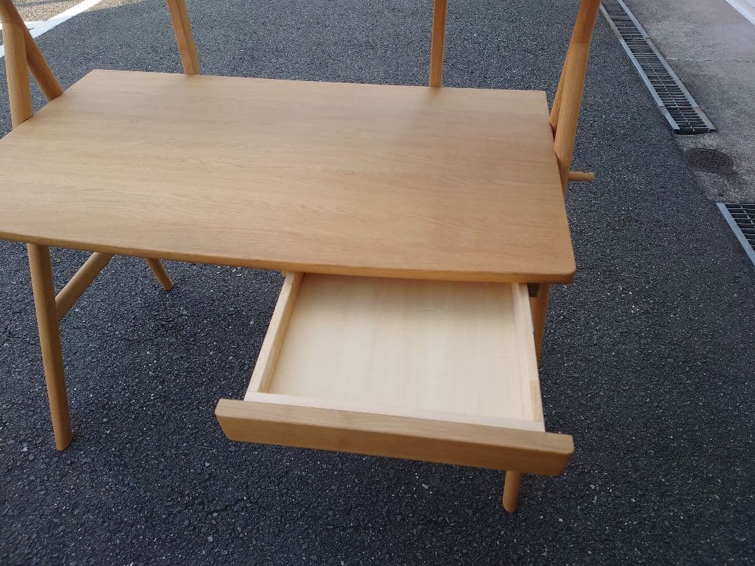 カリモク　デスク　机　学習机