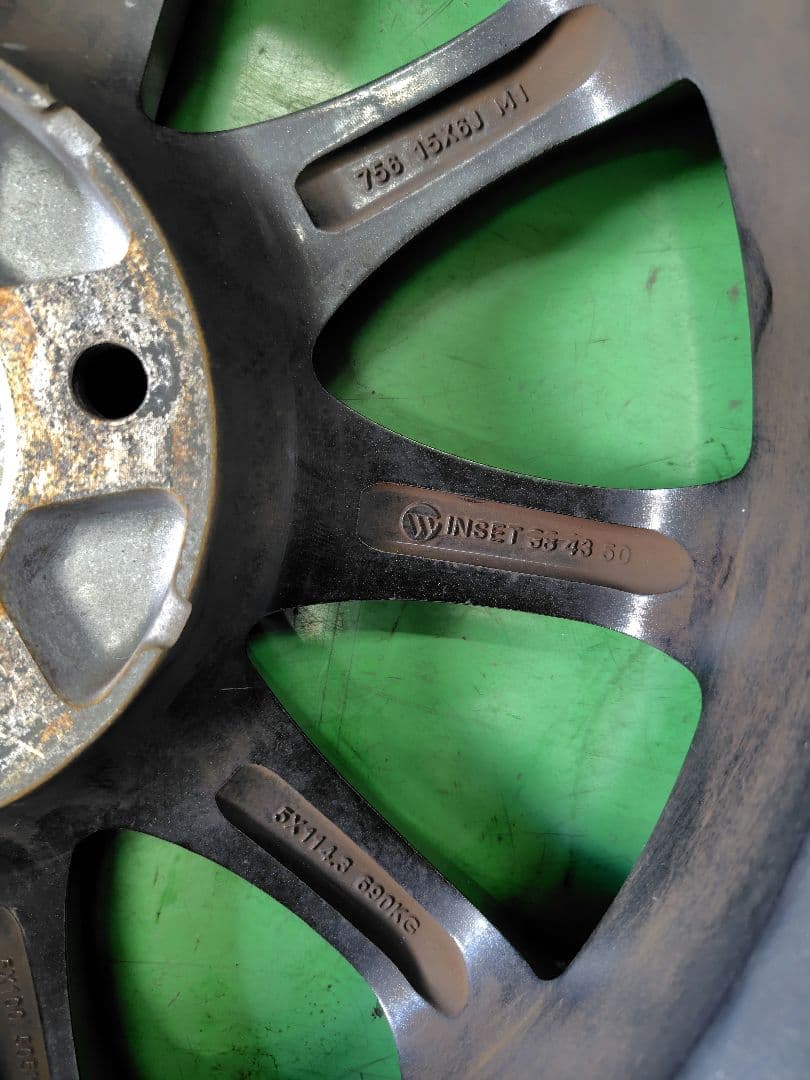 【値下げ】トヨタ80系ノア、ヴォクシースタッドレス195/65R15 セット