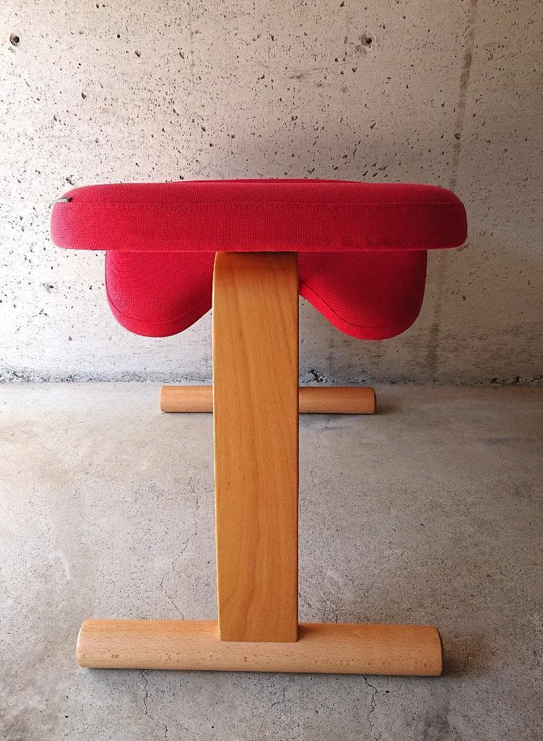 【良品】バランスチェアイージー　サカモトハウス 　レッド