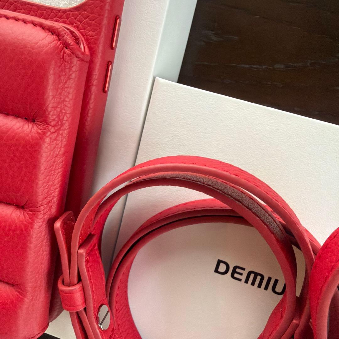 【美品】DEMiu Ballon iPhone17ProMax ケース レッド