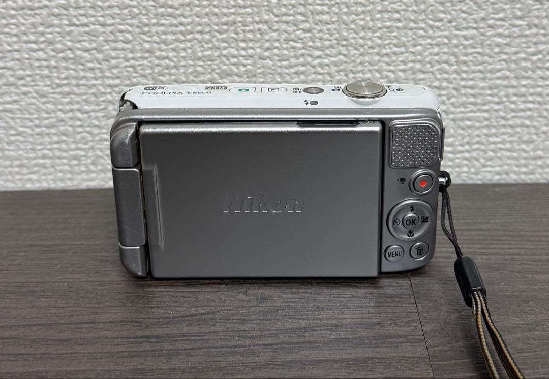 【ジャンク品】Nikon COOLPIX S6600