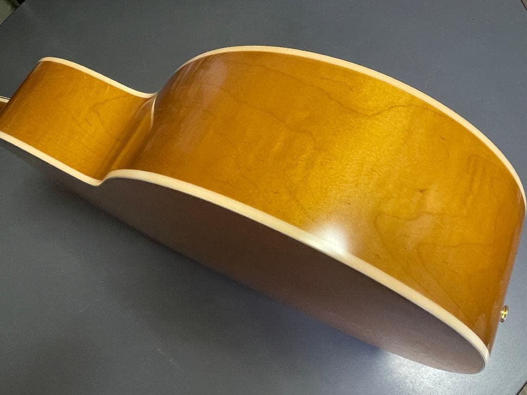 Epiphone Masterbilt J-200 オール単板