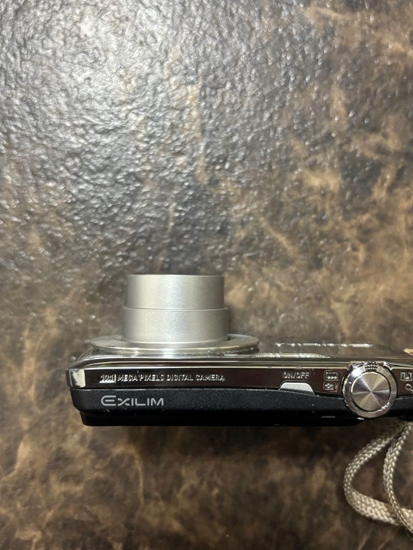 [完動品]CASIO EXILIM EX-Z1 コンパクトデジタルカメラ　カシオ