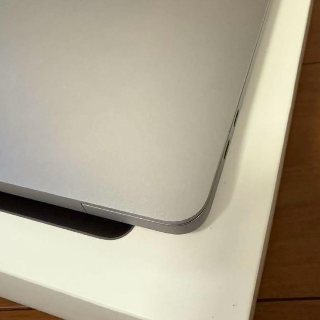 MacBook Pro 16インチ 2019 i9/32GB/1TB