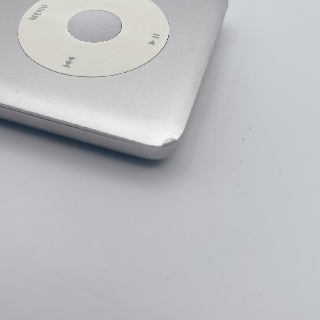 【概ね美品】Apple iPod classic 160GB 総再生時間251h