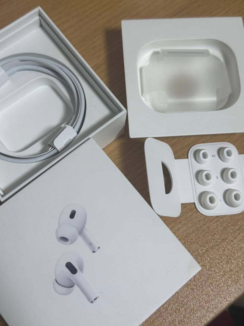 Apple AirPods Pro第二世代　Lightning