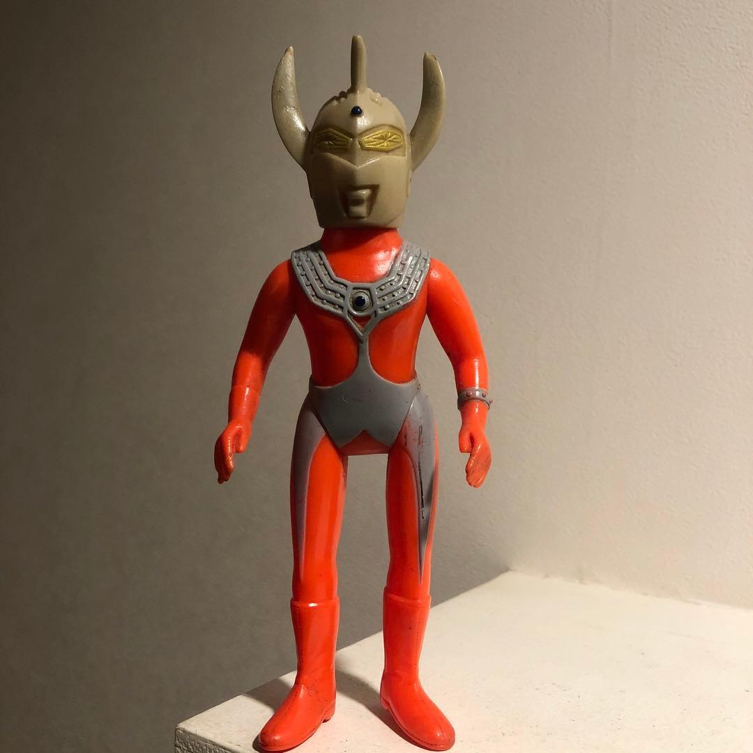 ウルトラマン タロウ ソフビ