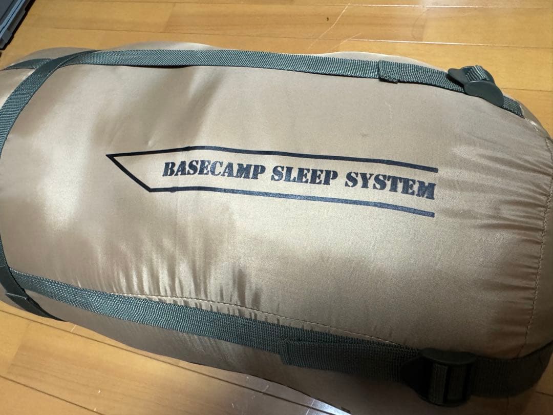 モ*ス様 Snugpakベースキャンプ スリープシステム(デザートタン/オリーブ